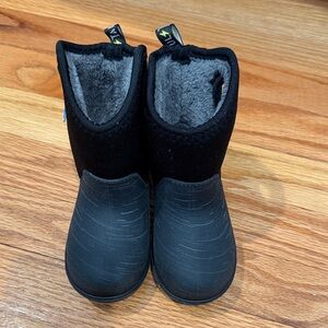 Jan and Jul Black Waterproof Winter Boots with Cozy Lining